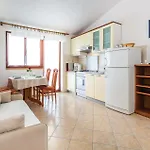 Апартаменты Amazing Apartment In Barbat Barbat na Rabu