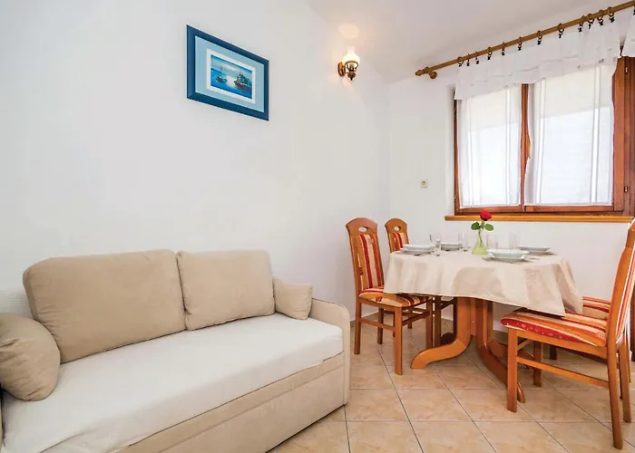 Apartament 2 Bedroom Awesome In Barbat Barbat na Rabu